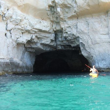 Hotel Calachica لاس نيغراس المظهر الخارجي الصورة