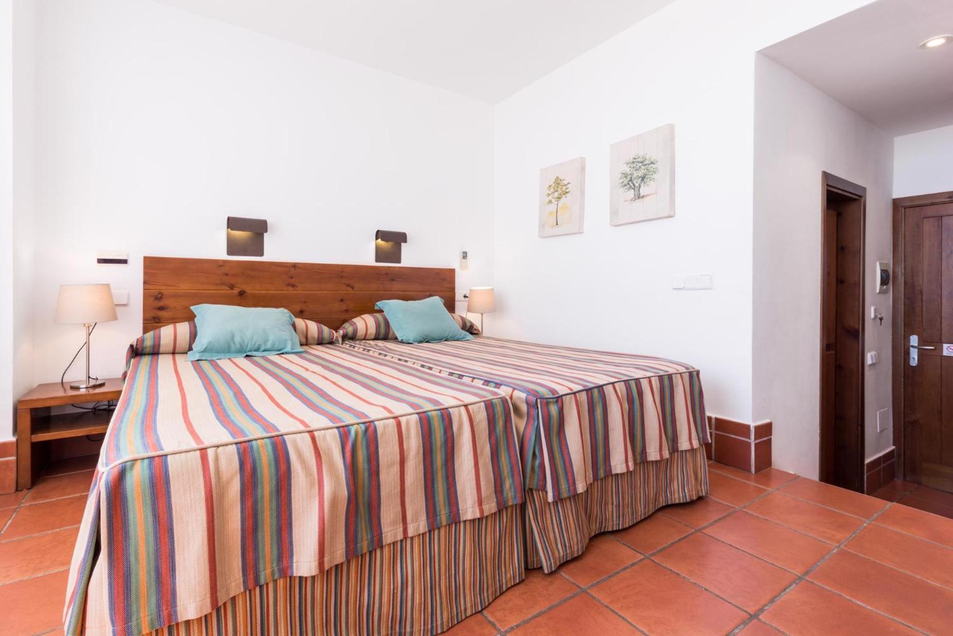 Hotel Calachica لاس نيغراس المظهر الخارجي الصورة