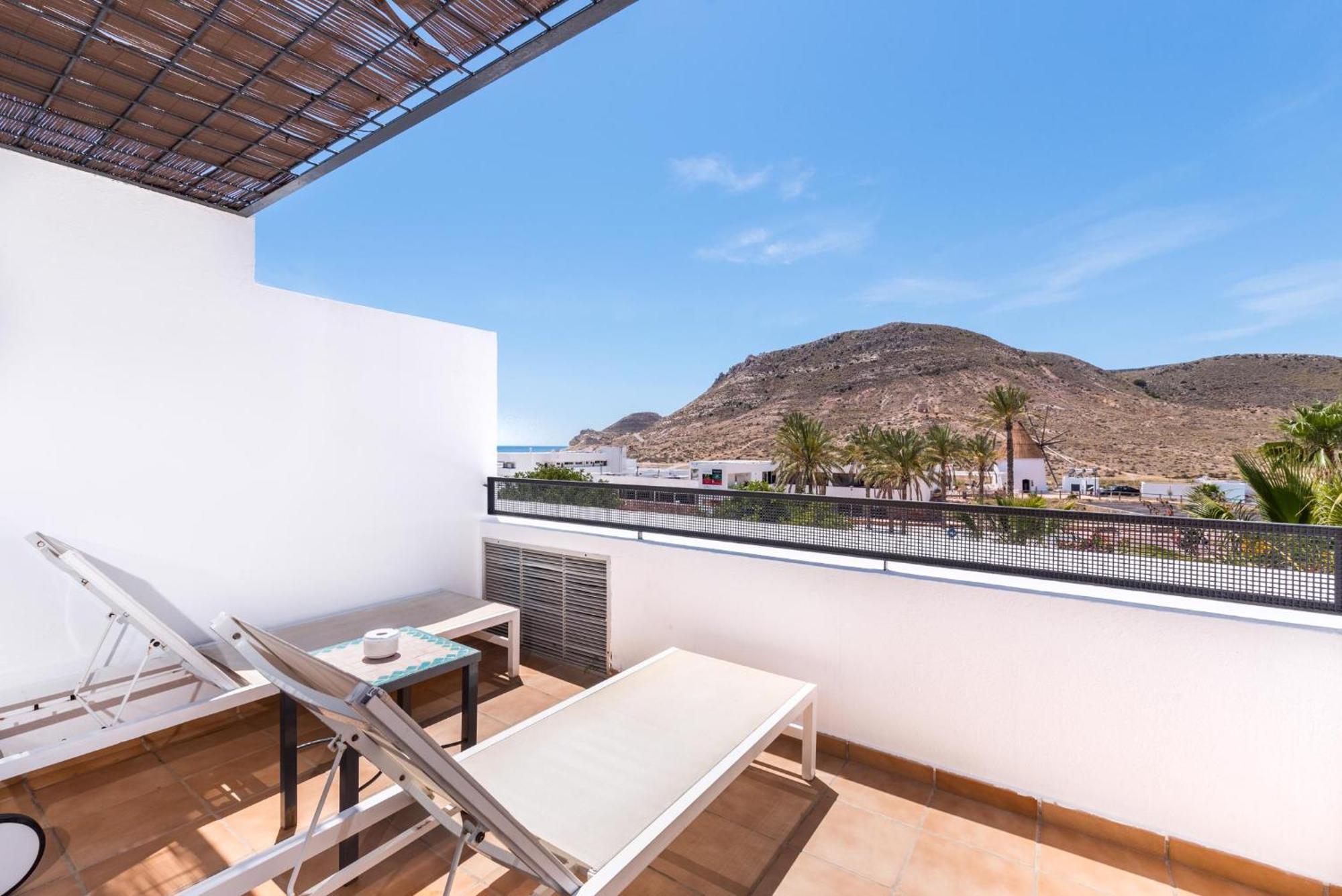 Hotel Calachica لاس نيغراس المظهر الخارجي الصورة